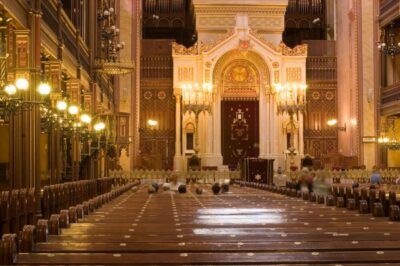 Budapest Private 3-Hour Jewish Heritage Tour - Starting in the Jewish Quarter: the former ghetto walk