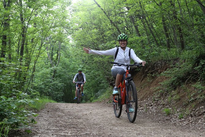 Budapest: Private Adventure Sightseeing Bicycle Tour - Entering Downtown by Bike: Basilica, Parliament, and River Views