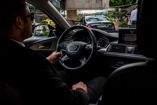 Budapest Private Airport Transfer in a Luxury Car - Timing That Works: 30 Minutes Is the Right Stretch
