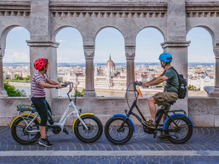 Budapest: Private Customizable Tour in French - Heroes’ Square: the time you need to actually look around