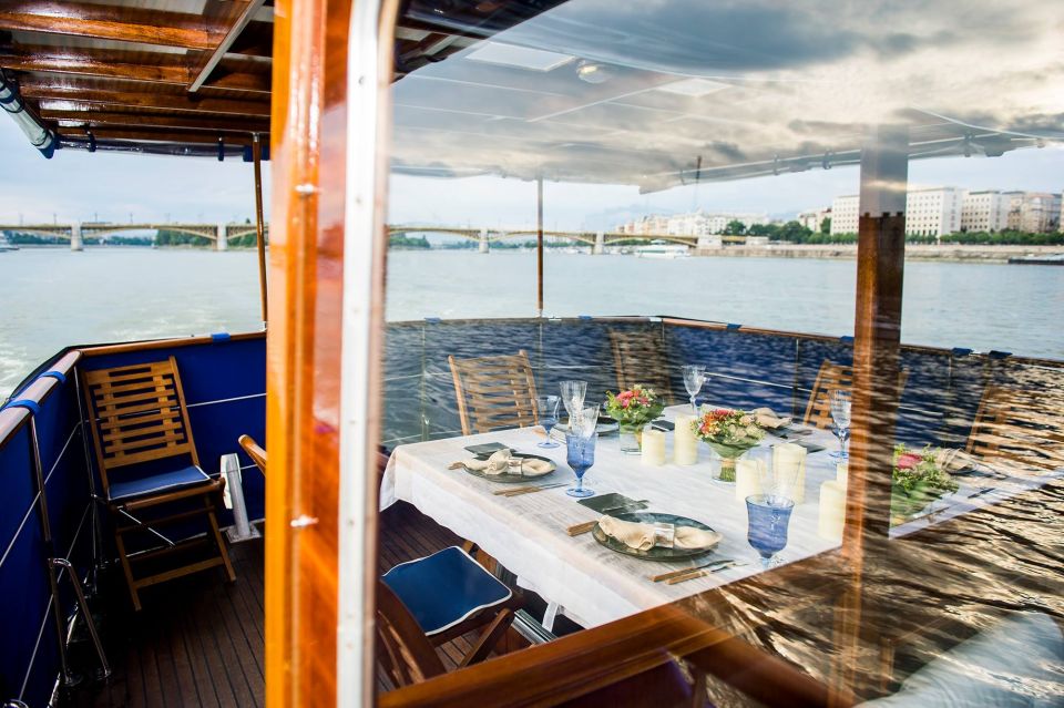Budapest: Private Danube Yacht Cruise with Welcome Drink - Key things to know before you go