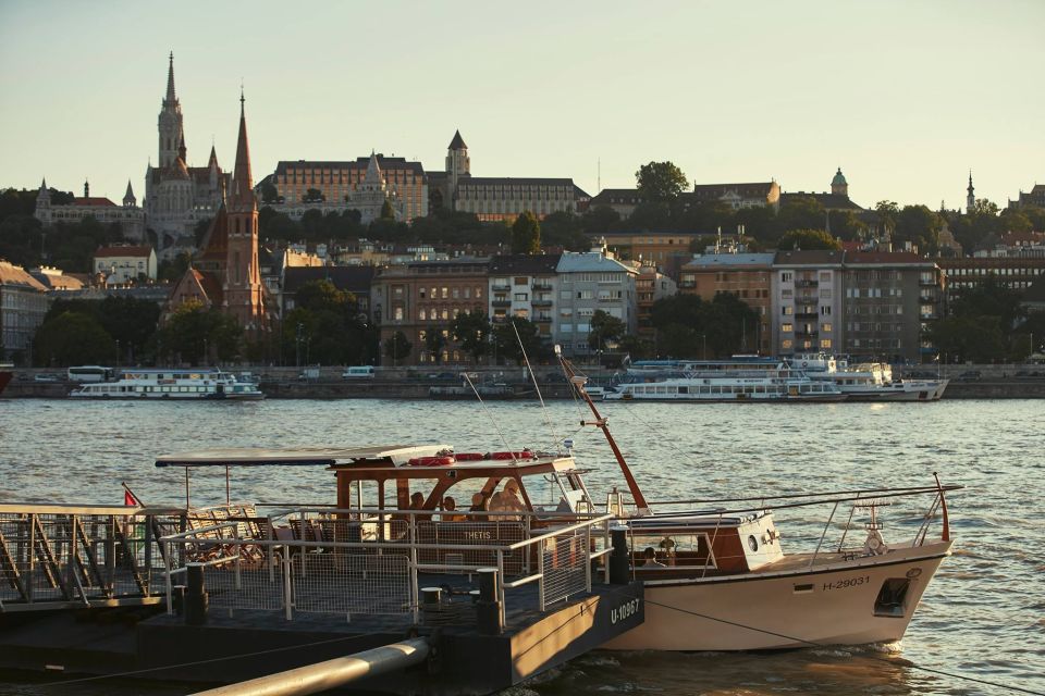 Budapest: Private Danube Yacht Cruise with Welcome Drink - Who this cruise suits best in Budapest