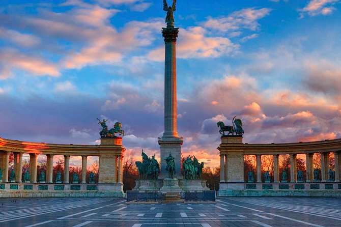 Budapest Private Full Day City Tour with a comfortable air -conditioned car - House of Terror area and City Park to Vajdahunyad Castle
