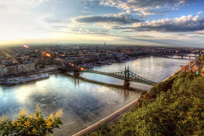 Budapest Private Full Day City Tour with a comfortable air -conditioned car - Matthias Church and Fisherman’s Bastion viewpoints