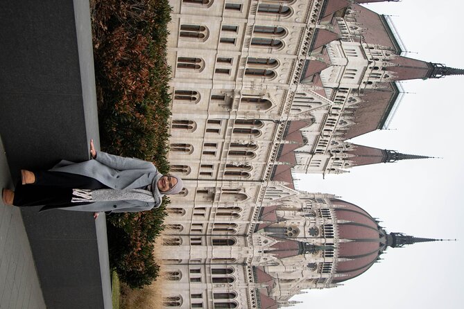 Budapest Private Guided Tour with Photoshoot - Big(3hrs) - St. Stephen’s Basilica: dramatic building, strong photo targets