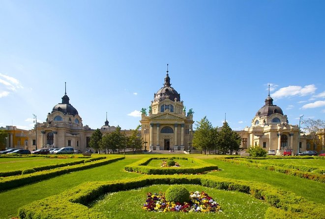 Budapest Private Walking Tour - Key highlights to look for
