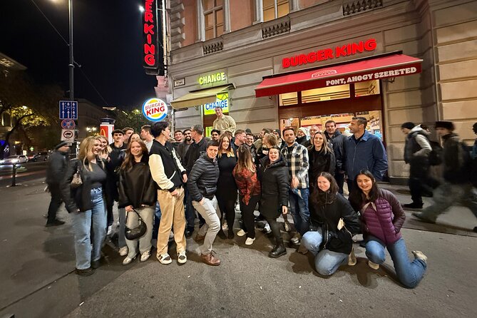 Budapest Pub Crawl & Ruin Bar Tour – Free Shots & VIP Entry - Stop 3: Füge Udvar & Play and its four-room music plan