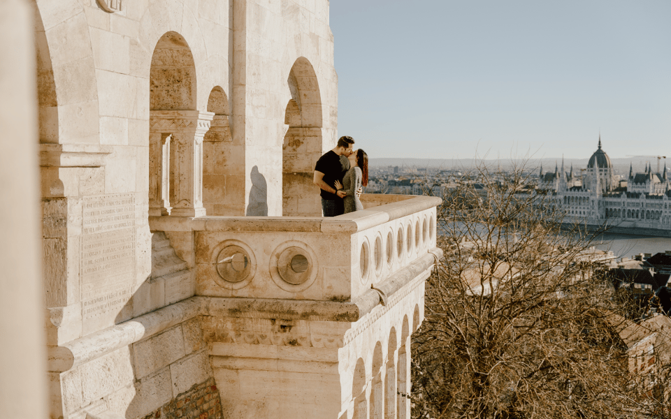 Budapest: romantic photoshoot at Buda's iconic sightseeings - Who This Budapest Couples Photoshoot Fits Best