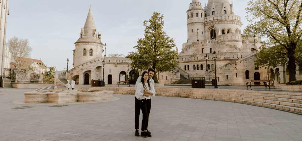 Budapest: romantic photoshoot at Buda's iconic sightseeings - Getting Buda Castle into Your Photos Without Extra Hassle