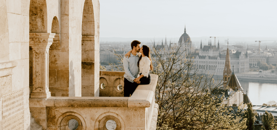 Budapest: romantic photoshoot at Buda's iconic sightseeings - A Cobblestone Stroll That Feels Like Real Couple Time