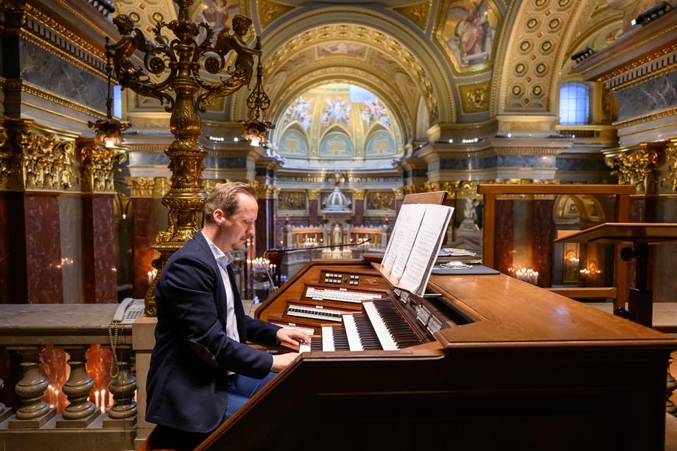 Budapest: St.Stephen's Basilica Grand Organ Concert Tickets - Terrace views: Budapest from the basilica’s rooftop perspective