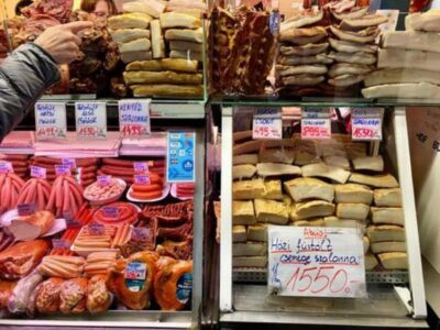 Budapest Streetfood Heaven: Tasting and Markets with a local - Choosing between Hunyadi, Lehel, or Central Market stops
