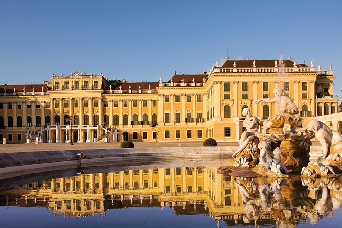 Budapest to Vienna Private Costumizable Day Tour with Lunch - Hofburg and the imperial core: where power still shows