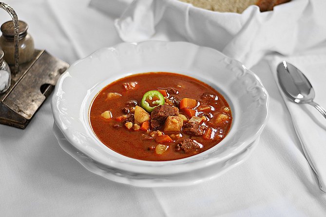 Budapest TukTuk Private Tour with Goulash Soup in the Downtown - Price and value: when $146.74 makes sense