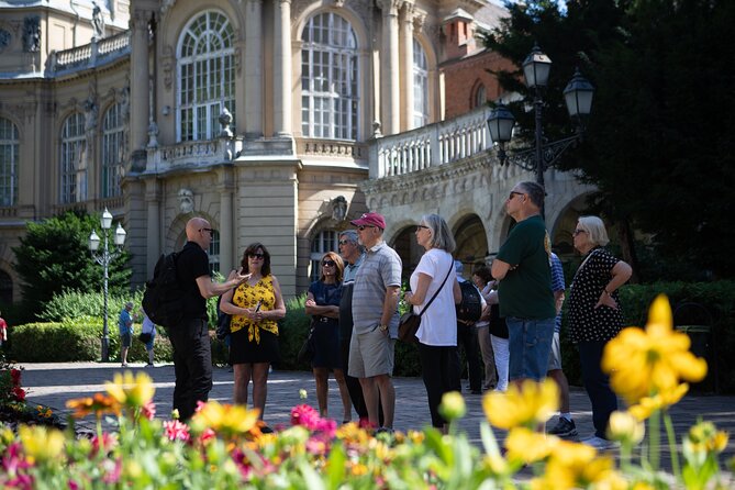 Budapest Urban Walk - Budapest City Tour with Cake & Coffee - Széchenyi Baths and Pool: the thermal water facts you’ll remember