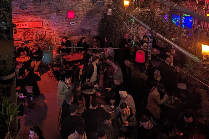 Budapest Vibe: Ruin Bars, Street Art and Culture Tour - Lángos on Wesselényi utca: Street Food Without the Guesswork