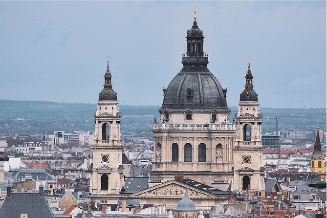 Budapest Walking Tour: Explore Top Sights & Hidden Gems - Szakszervezetek Háza: Trade Union Architecture From the 1970s