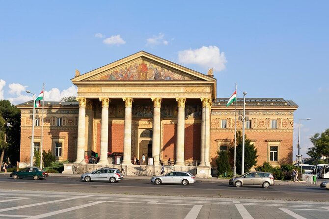 Budapest Walking Tour with Your Private Guide: 20+ Highlights - Key things that make this Budapest day tour work