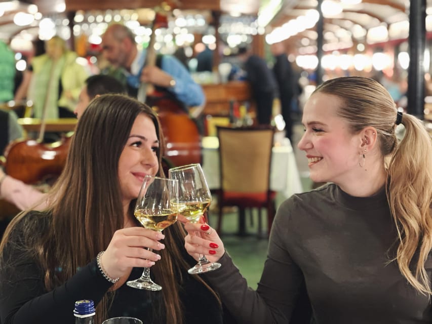 Budapest: Wine & Dine Cruise on the Danube - Your tasting lineup: a pairing format that keeps you paying attention