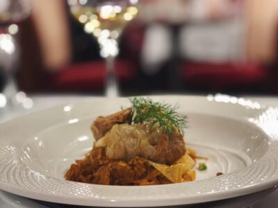Budapest: Wine & Dine Cruise on the Danube - What you’re really paying for: 5 wines, 5 pairings, and a guided evening