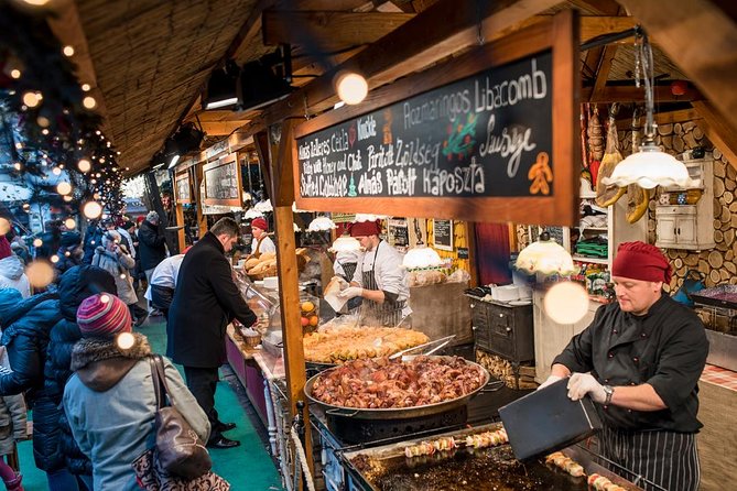 Budapest Wonderland - A Christmas Market Tour with Chimney Cake & Mulled Wine - Key highlights worth showing up for