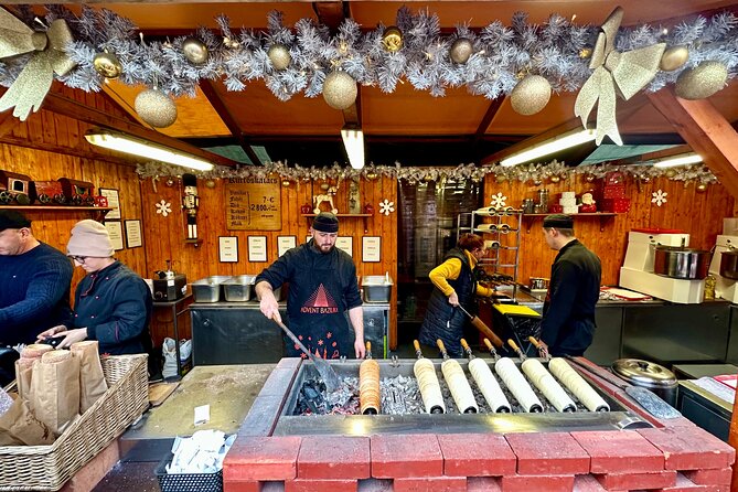 Budapest Wonderland - A Christmas Market Tour with Chimney Cake & Mulled Wine - A warm, story-led start at the Hungarian State Opera