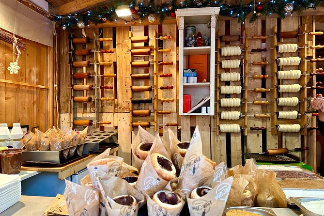 Budapest Wonderland - A Christmas Market Tour with Chimney Cake & Mulled Wine - Chimney cake stop: learn first, then taste