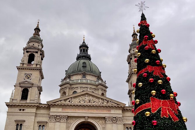 Budapest Wonderland - A Christmas Market Tour with Chimney Cake & Mulled Wine - Group size, comfort level, and winter logistics that actually matter