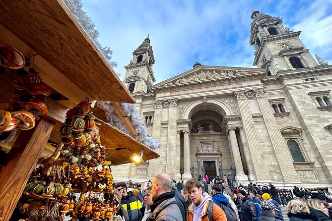 Budapest Wonderland - A Christmas Market Tour with Chimney Cake & Mulled Wine - Szent István Square: the first Christmas mood swing
