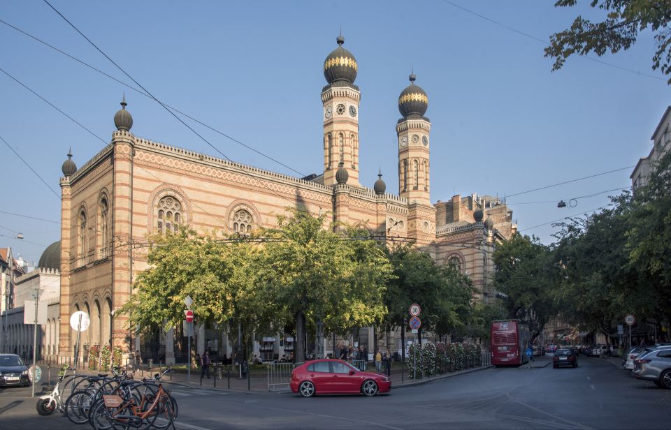 Castle District & Pest Driving Tour with Danube River Cruise - Key things to know before you go