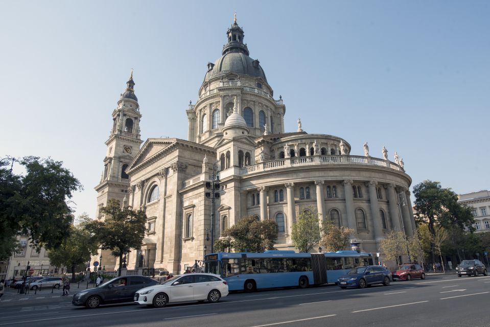 Castle District & Pest Driving Tour with Danube River Cruise - Budapest’s split personality: why this combo works
