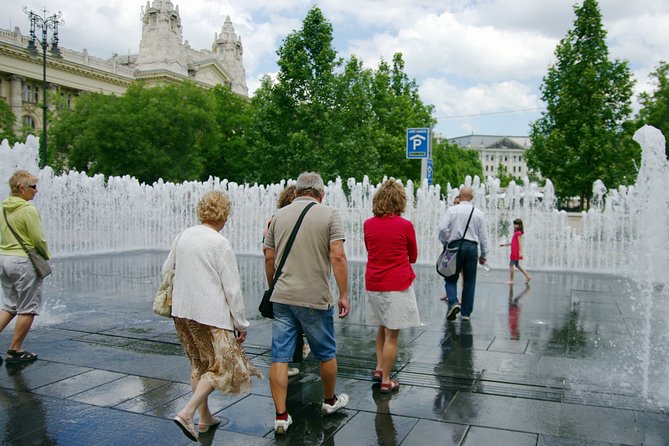 Classic Walk in Budapest Historical Center - Szabadság tér: monuments of occupation + the seasonal fountain