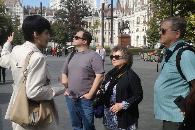 Communist Budapest Walking Tour - Getting to the start: where the tour begins and how you move