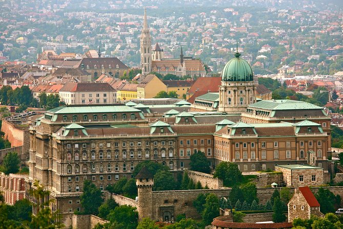 Complete Budapest - Full Day Private Tour with Lunch (8hr) - St. Stephen’s Basilica: a quick look with a specific famous detail
