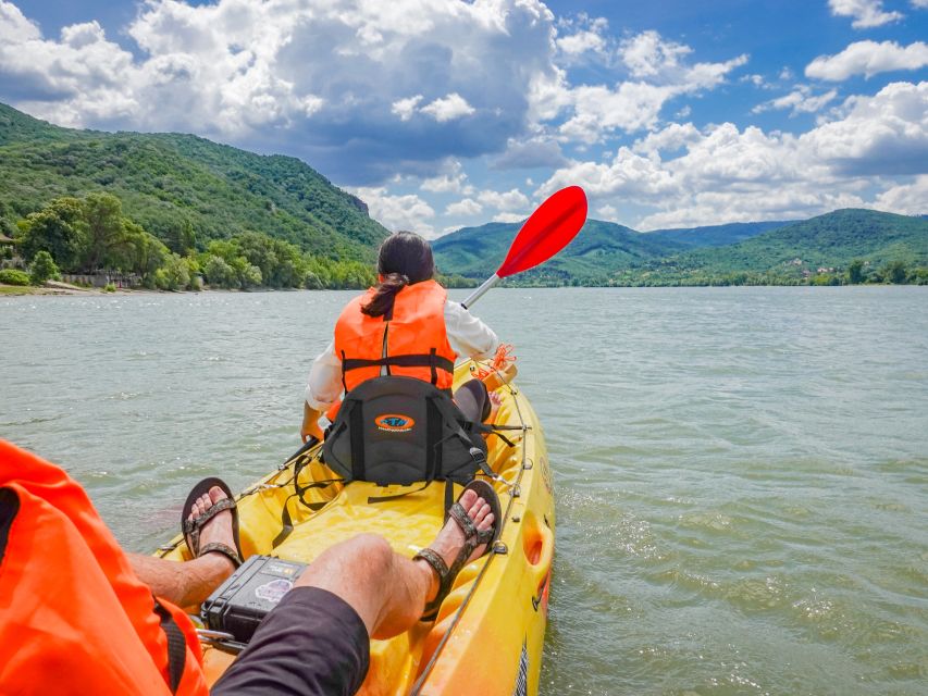 Danube Bend Hiking and Kayaking Adventure - Paddling the Danube Bend: Visegrád Castle views and optional beach time