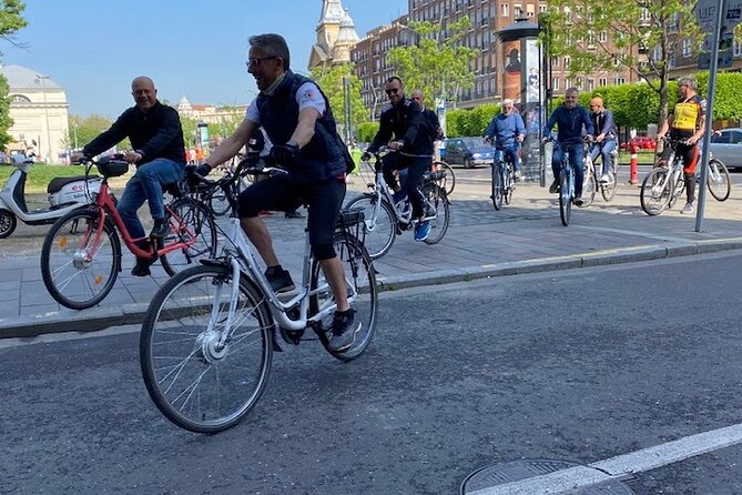 E-Bike Guided Tour in Castle Hill Budapest - Up into the Castle District: Matthias Church and the medieval streets