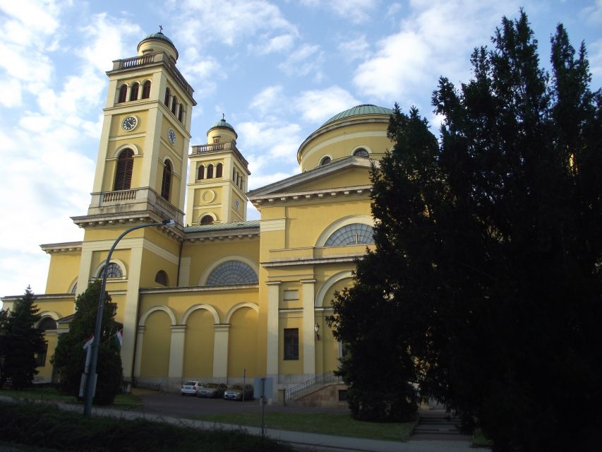 Eger: Countryside, Culture, and Wine Private Tour - Inside the Castle of Eger: walls, exhibition, and a panoramic reward