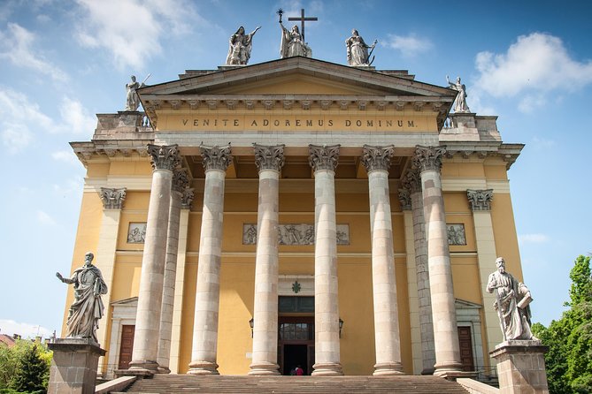 Eger Private Full-Day Wine Tasting Tour and Sightseeing from Budapest - The Drive Northwest: Budapest to Eger in One Easy Block