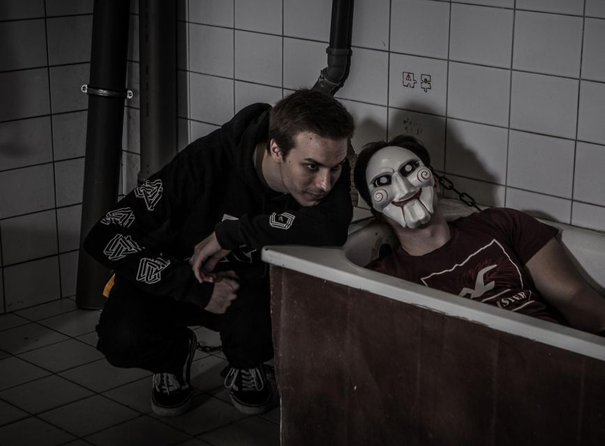 Escape Rooms by PanIQ Room in Budapest - What the 1-Hour Game Feels Like Inside the Room