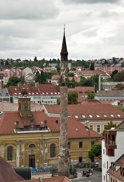 From Budapest: Guided Tour of Eger with Wine Tasting - Lunch in Szépasszony-völgy: convenient, but don’t expect time to roam