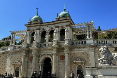 Gems of the Budapest Castle District Walking Tour - Holy Trinity Statue: A Column of Symbols, Not Just a Pretty Landmark