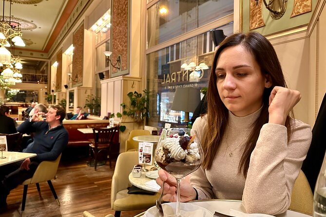 Guilty pleasures - A Budapest Dessert & Coffee House Tour - Starting at the Hungarian State Opera and finding the café rhythm