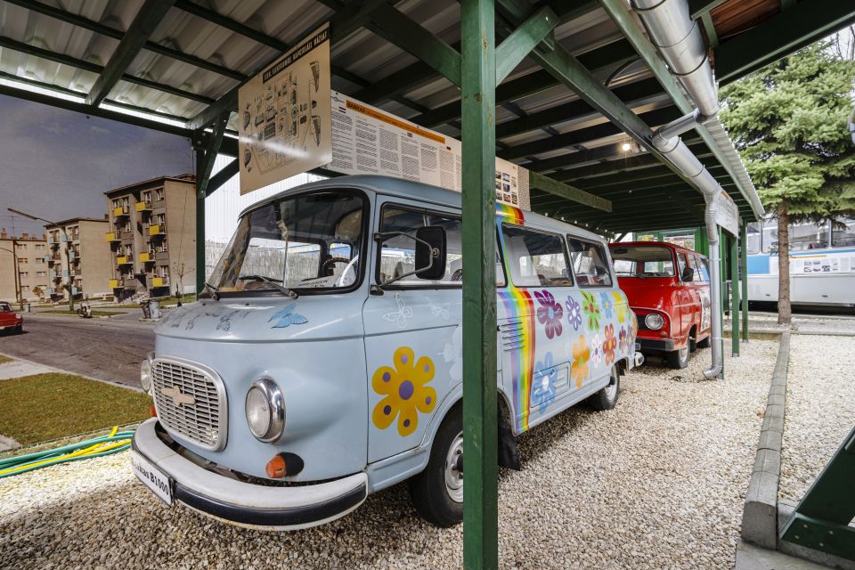Hungary: Szentendre Retro Design Center Entry Ticket - The written guide and language options: use them to get more out of less time