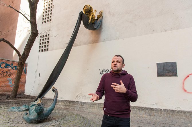 Jewish Heritage in Hungary with a Historian - Why this Jewish heritage walk fits real life in Budapest