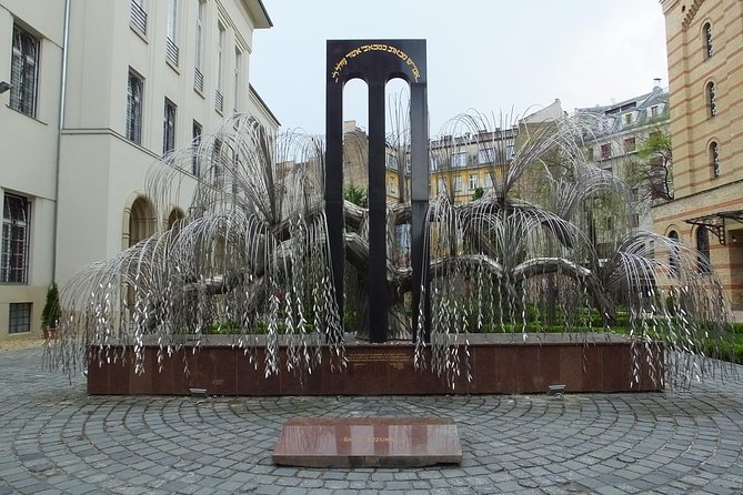 Jewish Heritage in Hungary with a Historian - Great/Central Synagogue (Nagy Zsinagóga): big exterior learning, no interior visit