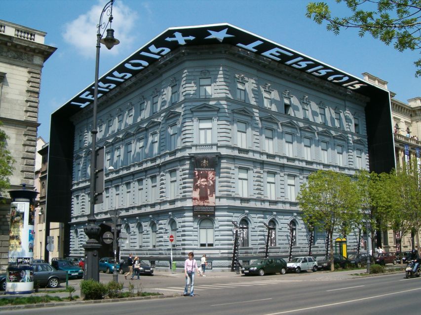 Life Under Communism with House of Terror or Statue Park - Starting at Bambi Eszpresszó: A Budapest 1980s Meeting Point