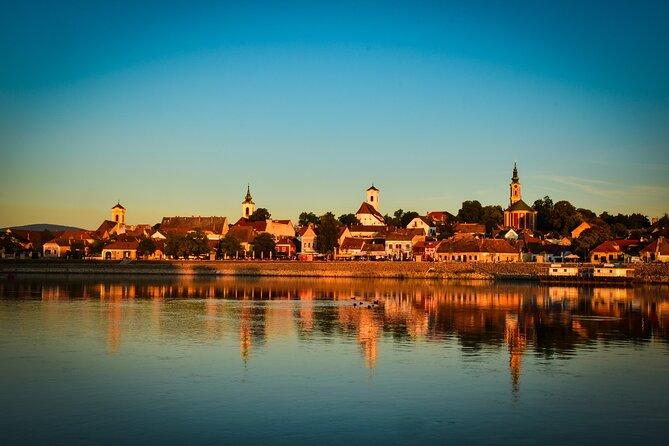 Luxurious, private day cruise with a waterlimousine to Szentendre - Timing, captain decisions, and weather reality on the Danube