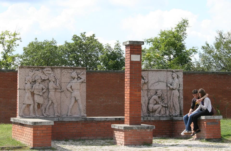 Memento Park: Official Guided Tour with Entry Ticket - Price and Value: What $28 Buys You at Memento Park