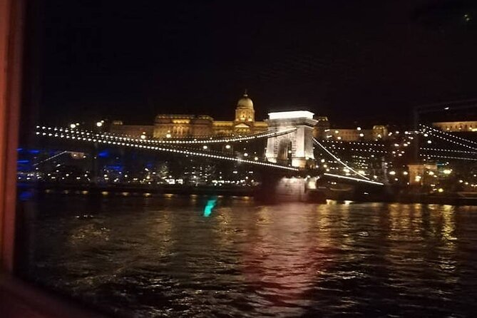 One hour Hen or Stag private party boat Budapest with unlimited beer and wine - Price and Value for Hen and Stag Groups