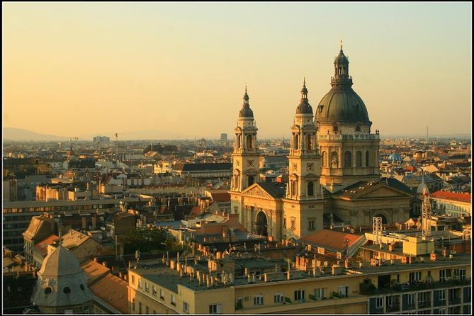 Orientation walk in Budapest - Price and value: what $238.43 per group really means